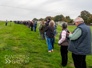 AK021025-36 - Alan King Stable Visit